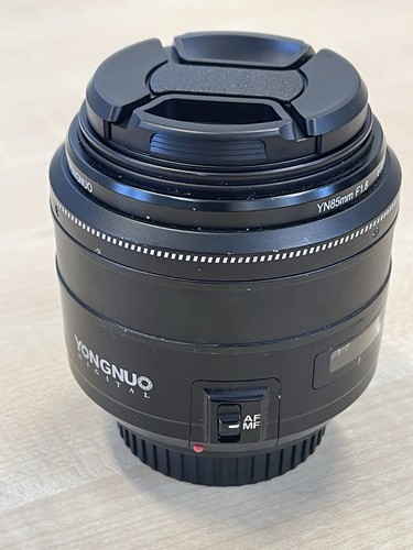Yongnuo 85mm 8 large - 85mm, f/1.8