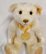 Steiff 654701 - White 32cm