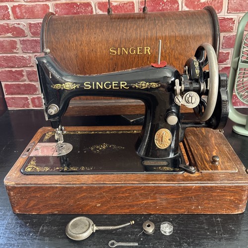 Stunning antique 1910 singer - stunning,