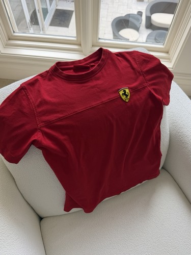 Vintage ferrari logo red - vintage,
