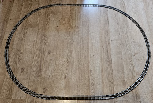 Gauge track oval with - track,