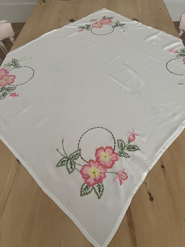 Vintage embroidered table - embroidered,