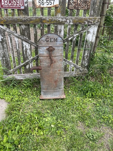 Antique gem cistern - gem,