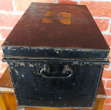 Vintage Box Metal Deed