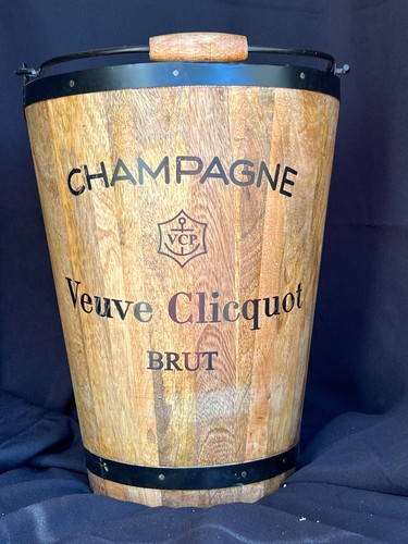 Veuve clicquot brut champagne - veuve,