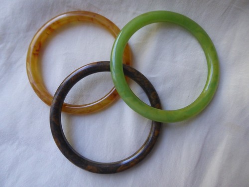 Vintage bakelite art - 3, deco