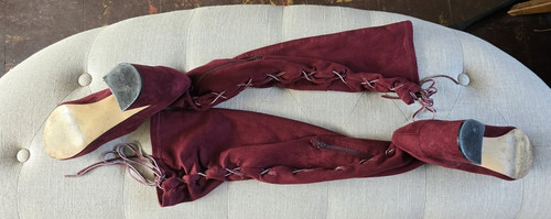Women burgundy suede knee - women’s,