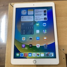 iPad 5th Gen 32gb A1822 WiFi