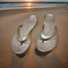 Crocs Capri Bronze Thong Flip