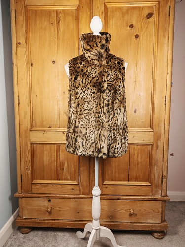 Brown leopard print faux fur - leopard,