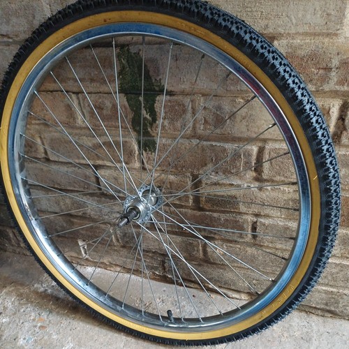 Silver front wheel - ,