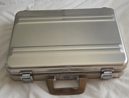 Vintage zero halliburton - vintage,