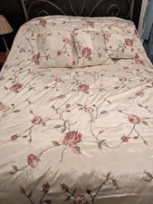 Vintage Matching King Size Duvet Cover Cushions and Curtains Floral Design Set