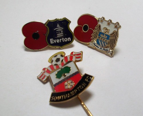 Football badges lot - lot, x3