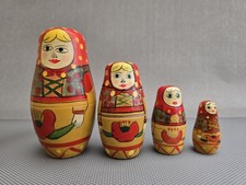Vintage Matryoshka 4 Nesting
