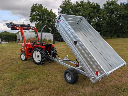 Tractor tipping trailer - tractor,