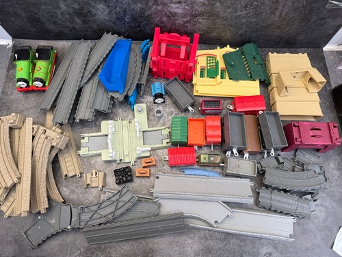 Tomy thomas the tank engine - tomy,