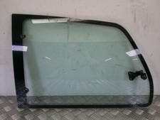 PEUGEOT 106 QUARTER WINDOW