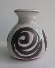 TENBY WELSH STUDIO POTTERY VASE