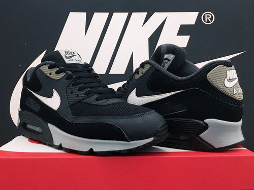 Vtg 2017 nike air max - 2017,