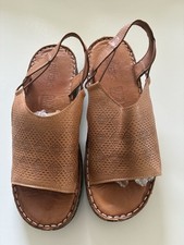 Ladies Pavers Sandals 7 Brown