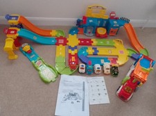 vtech toottoot Repair centre, 3in1 raceway, Big Car carrier, track & 6 vehicles.