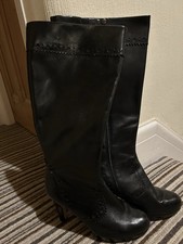 Clark’s Black Leather Boots Size 6 Wide Leg