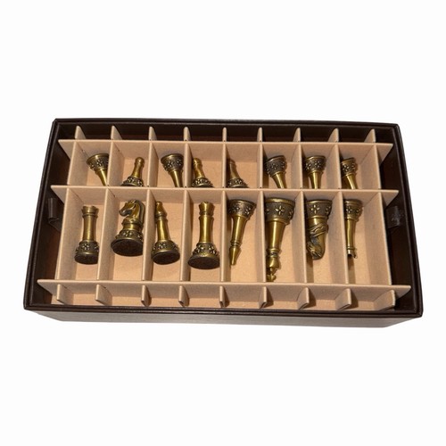 Longaberger 2001 pewter chess - 2001,
