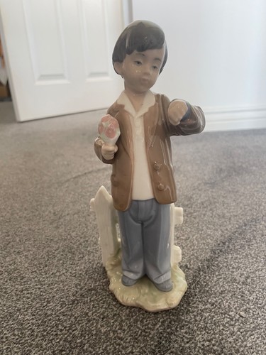 Wonderful nao boy lladro - boy,