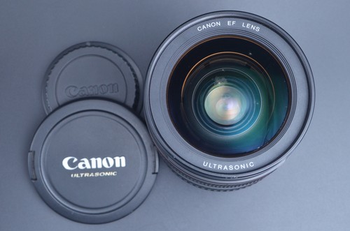 Canon 70mm 8 l - f/2.8,