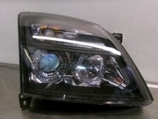 VAUXHALL VECTRA 2004 Headlight