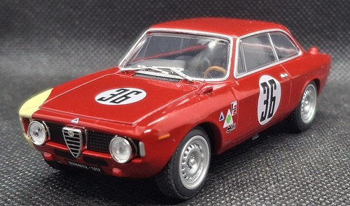 Alfa romeo giulia - romeo,