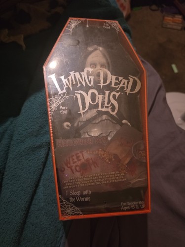 Mezco living dead dolls sweet - mezco,