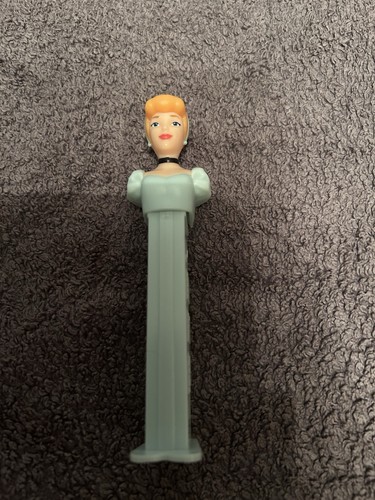 Cinderella pez dispenser - pez,