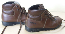 Demon walking boots size 10
