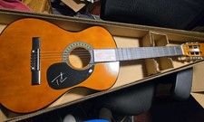  Tim Mcgraw SIGNED  ACOUSTIC