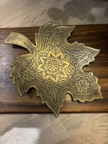 Vintage leaf dish - vintage, dish/