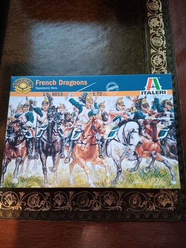 Italeri french dragoons 6015 - italeri,