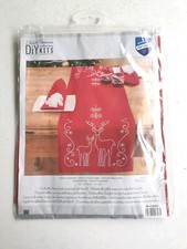 Vervaco Christmas Red Table