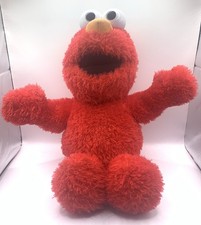 Sesame Street Giggling Tickle