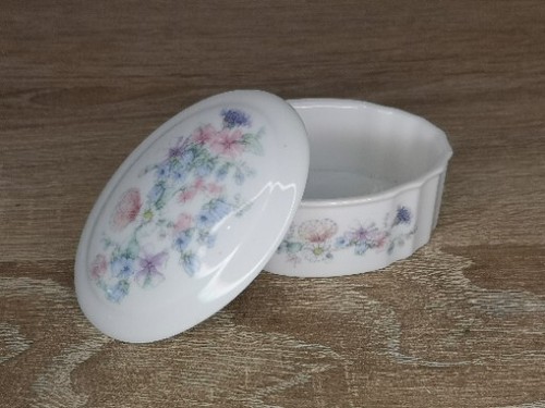 Wedgwood bone china - wedgwood,