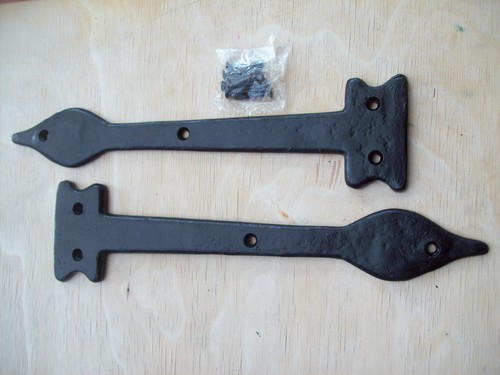 Pair black antique - pair,