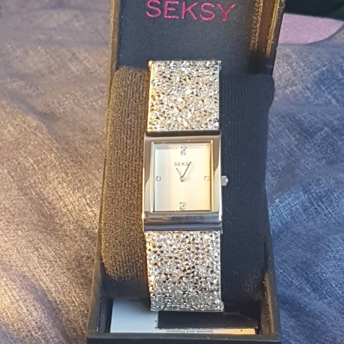 Seksy rocks sekonda ladies - seksy,