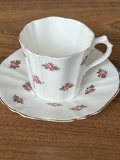 Vintage Ditsy Rose Collingwood Bone China Tea Cup & Saucer - Made in England