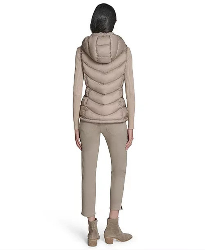 Womens packable hoded vest.