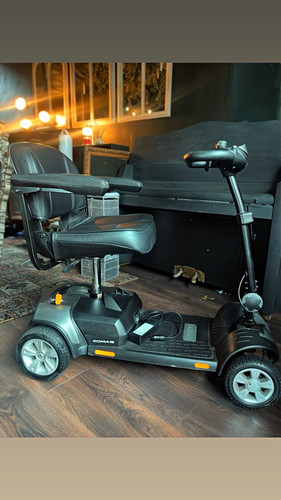 Roma black wheel - black, mobility