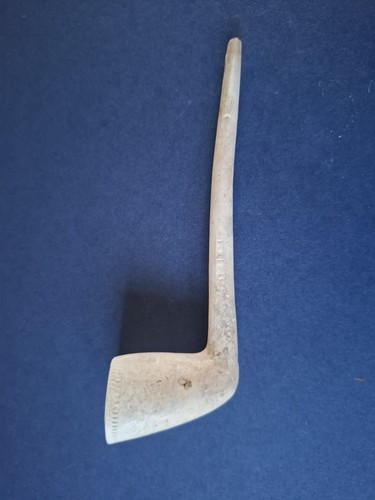 Antique clay pipe - antique, pipe.