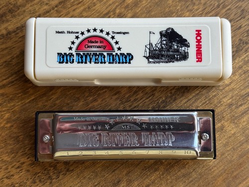 Hohner big river harp hole - big,