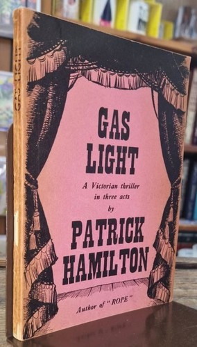 Gas light victorian - light.,