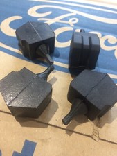 New Bonnet To Wing Rail Rubber x 4 - Ford Capri Mk2/Mk3-3.0 V6 , 2.8i Etc..